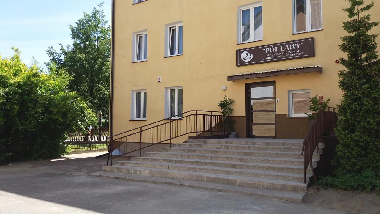 Scsk Pol Lawy Otel Puławy Dış mekan fotoğraf